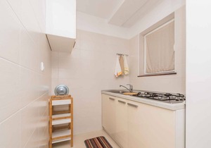 Holiday apartment 250 m from the beach