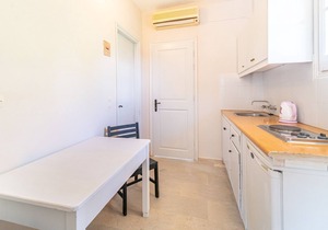 Holiday Apartment "Ariel Studio 4" with Balcony, Shared Terrace & Wi-Fi