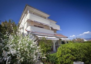 Holiday apartment Dobrinj for 1 - 4 persons with 1 bedroom - Holiday house