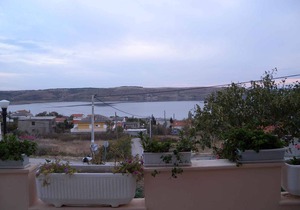 Holiday apartment in a small town with sea view