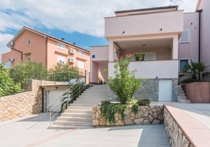Holiday apartment Klimno for 1 - 4 persons with 1 bedroom - Twin house