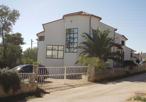 Holiday apartment Ližnjan for 2 - 4 persons with 2 bedrooms - Row house