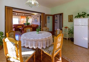 Holiday apartment mit Klimaanlage und Terrasse
