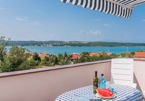 Holiday apartment mit Klimaanlage und Meerblick