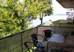 Holiday apartment only 30 meters from the beach