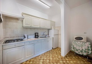 Holiday Apartment Villas Brites nº3 with Balcony, Shared Pool & Wi-Fi