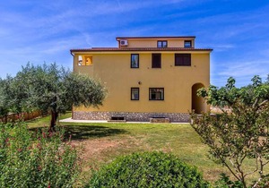 Holiday apartment with air conditioning