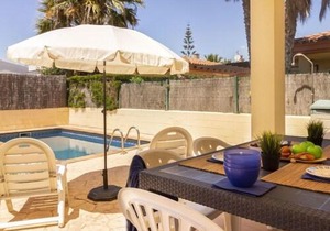 Holiday Home 1 Casas