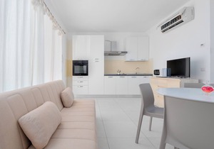 Holiday Home "Cormorani - Appartamento 3" Near the Beach with Sea View & Garden