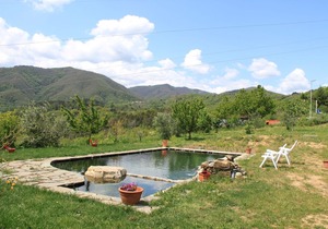 Holiday Home in Canossa with Swimming Pool, Garden and Patio