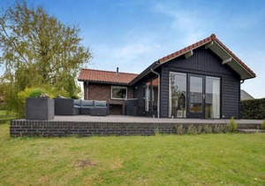 Holiday Home in Kattendijke near National Park