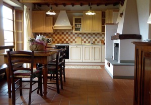 Holiday Home in Montecarelli with Pool