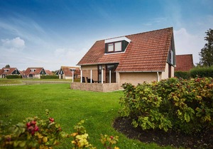 Holiday Home in Zeeland near Beaches