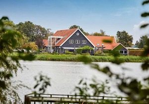 Holiday Home in Zeeland near Beaches