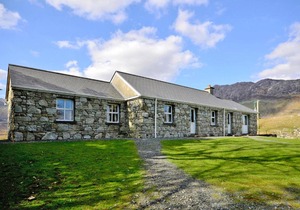 Holiday Home Recess - EIR02121-F