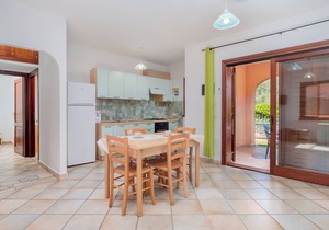 Holiday Home 'Villetta Bifamiliare' with Wi-Fi, A/C, Terrace & Garden