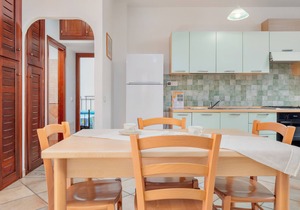 Holiday Home 'Villetta Bifamiliare' with Wi-Fi, A/C, Terrace & Garden