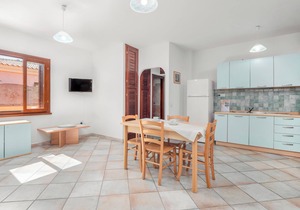 Holiday Home 'Villetta Bifamiliare' with Wi-Fi, A/C, Terrace & Garden