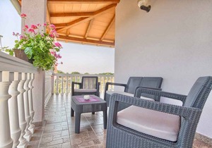 Holiday home with air conditioning