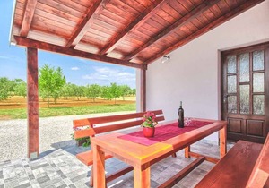 Holiday home with air conditioning