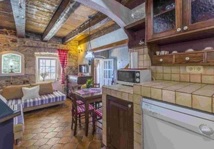 Holiday home with whirlpool and air conditioning