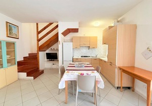 Holiday house Lido delle Nazioni for 1 - 6 persons with 2 bedrooms - Row house