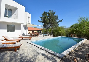 Holiday house Dobrinj for 1 - 8 persons with 3 bedrooms - Holiday home