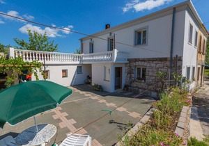 Holiday house Drivenik for 2 - 6 persons with 3 bedrooms - Holiday home