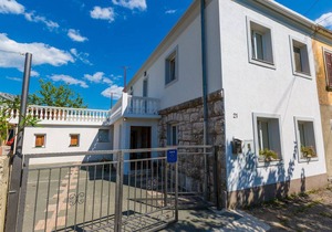 Holiday house Drivenik for 2 - 6 persons with 3 bedrooms - Holiday home