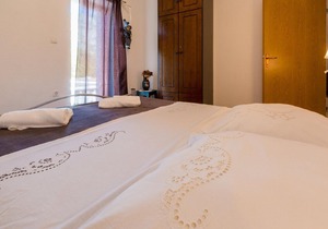 Holiday house Drivenik for 2 - 6 persons with 3 bedrooms - Holiday home