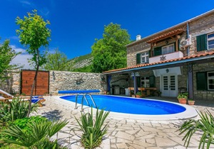 Holiday house Drivenik for 2 - 6 persons with 2 bedrooms - Holiday home