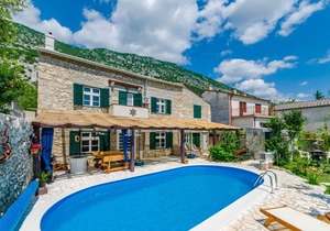 Holiday house Drivenik for 2 - 7 persons with 2 bedrooms - Holiday home