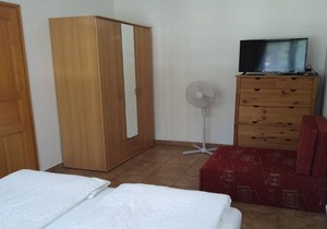 Holiday house Balatonmáriafürdõ for 1 - 7 persons with 3 bedrooms - Holiday home