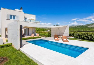 Holiday house with private pool for 11 persons approx. 285 m² in Dugopolje, Dalmatia (Mosor)