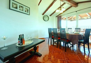 Holiday house with pool 3 bedrooms and panoramic view