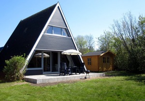 Holiday house with modern and new equipment, for families, near the beach, WiFi