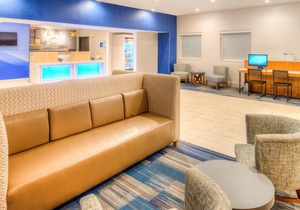 Holiday Inn Express Newberg - Wine Country