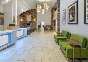 Holiday Inn Express & Suites Wheat Ridge-Denver West