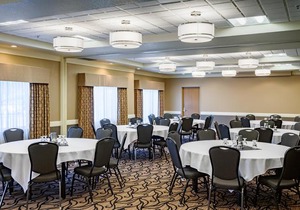 Holiday Inn Express & Suites Pullman