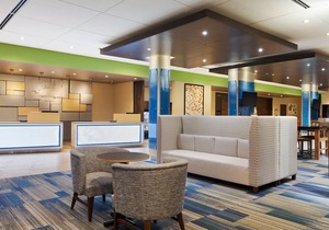 Holiday Inn Express & Suites - McAllen - Medical Center Area, an IHG Hotel