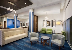 Holiday Inn Express & Suites - McAllen - Medical Center Area, an IHG Hotel