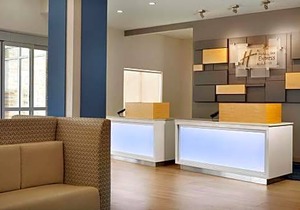 Holiday Inn Express & Suites - McAllen - Medical Center Area, an IHG Hotel
