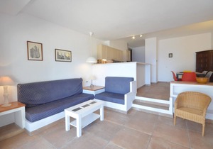 Holiday rental apartment with swimming pool in Begur, Sa Tuna