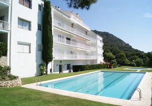 Holiday Rental Apartment With Swimming Pool in Begur, Aiguablava