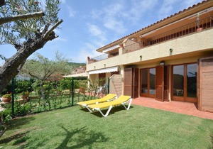 Holiday rental semidetached with swimming pool in Begur, Aiguablava
