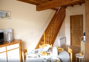 Homerez - House for 4 ppl. with shared pool and spa at Saint-Front-de-Pradoux