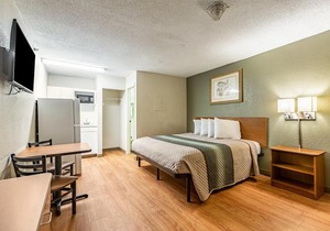 HomeTowne Studios Atlanta NE - Norcross South