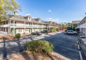 HomeTowne Studios by Red Roof Atlanta NE - Norcross South