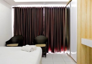 Homey Studio at Casa De Parco Apartment By Travelio