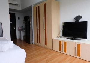 Homey Studio Room at Casa De Parco Apartment By Travelio